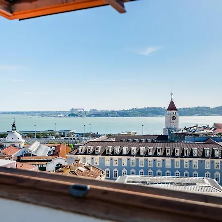 Bica's River View Duplex Лісабон