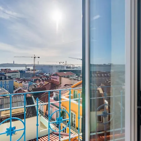 Bica's River View Duplex Апартаменти Лісабон