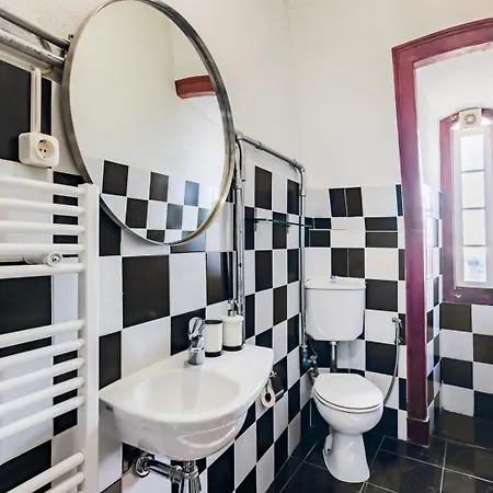 Bica's River View Duplex *